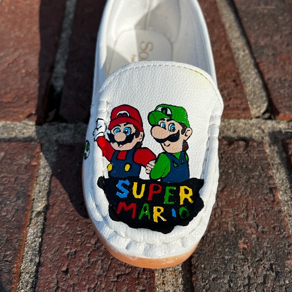 🎨 sold🚫🚫Hand-painted Mario kids Shoes - Picture 7 of 11